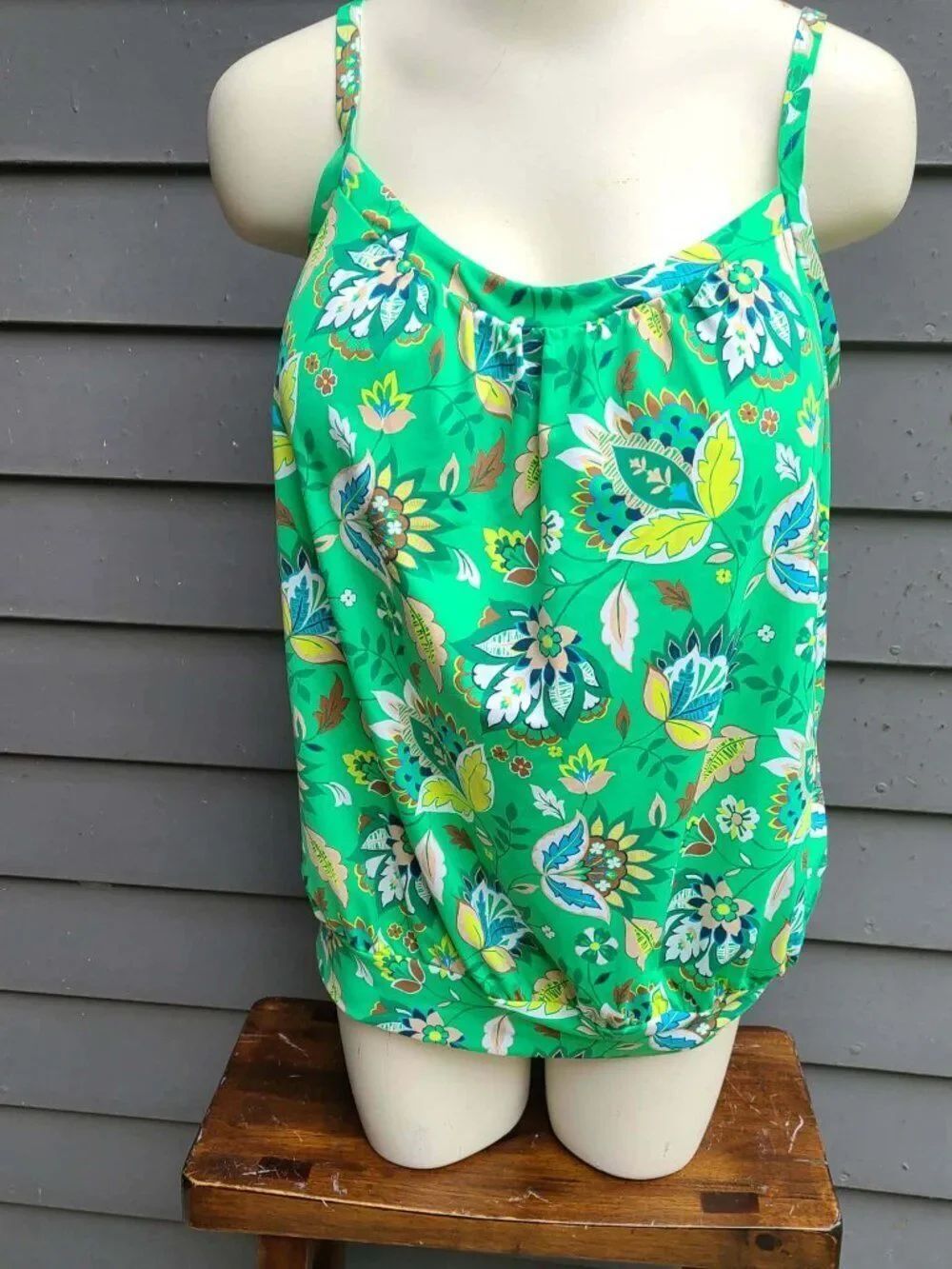 LandsEnd Green Swim Top size 14